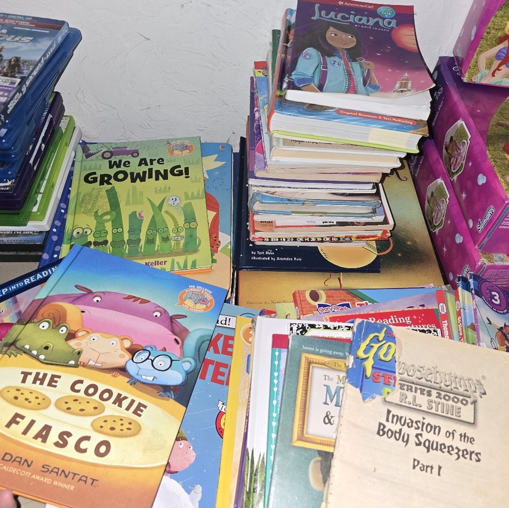 Random Lot Of Books - Picture 2 of 2